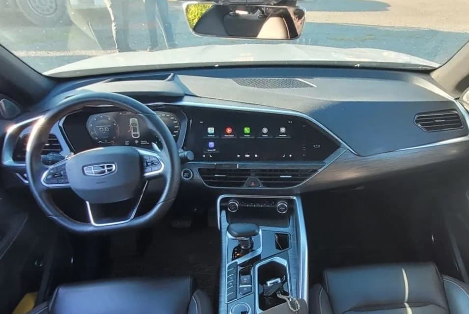 Geely Tugella - 5