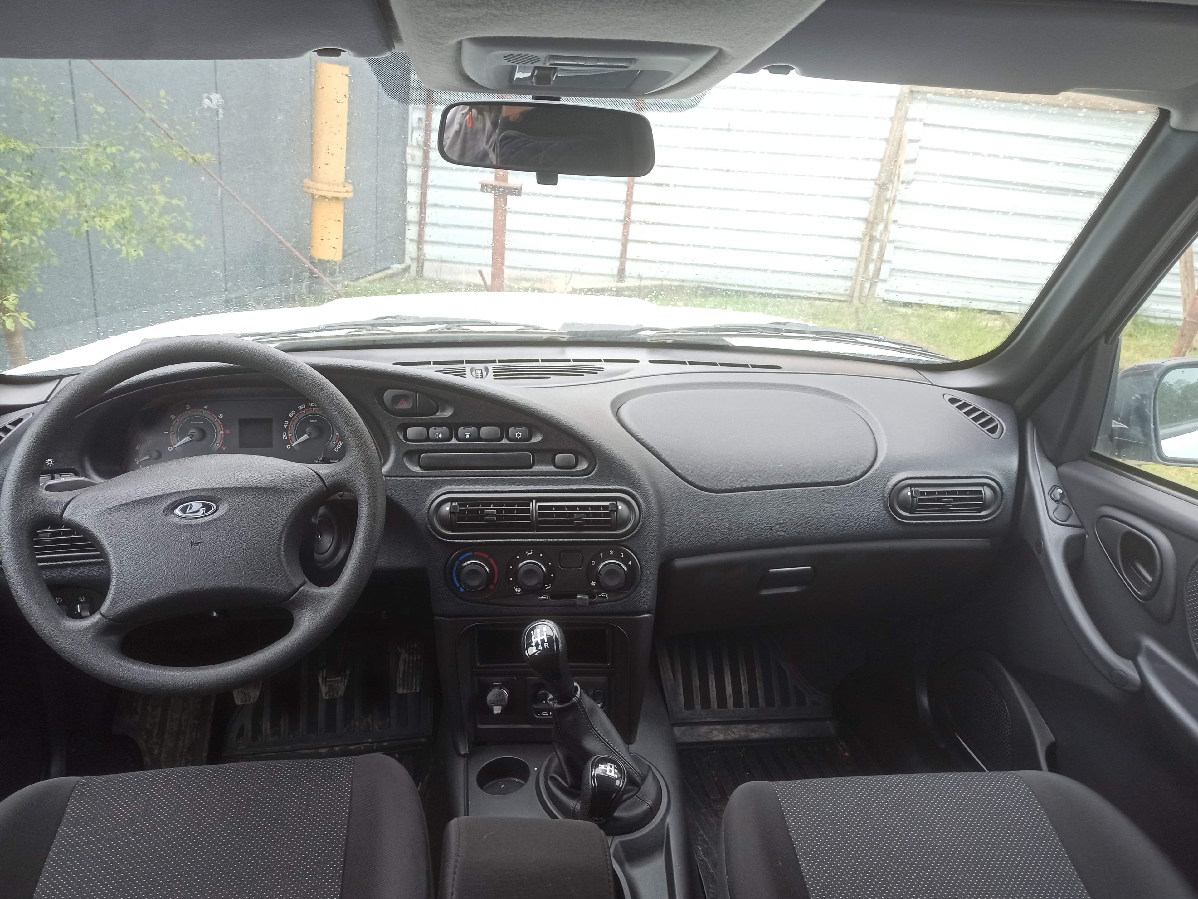 Lada Niva Travel - 5
