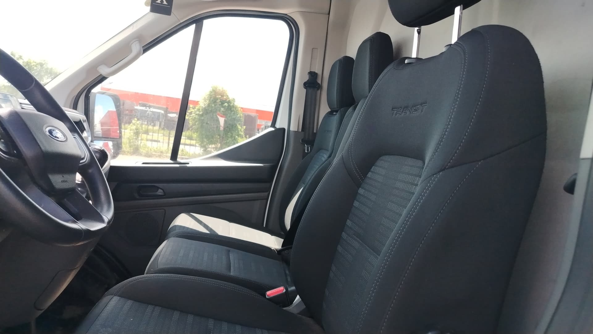 Ford Transit Цельнометаллический - 6