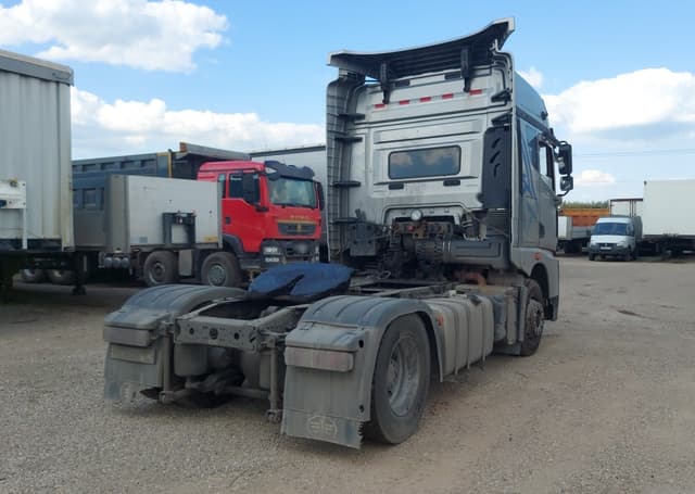 FAW JH6 4x2 Седельный тягач - 3