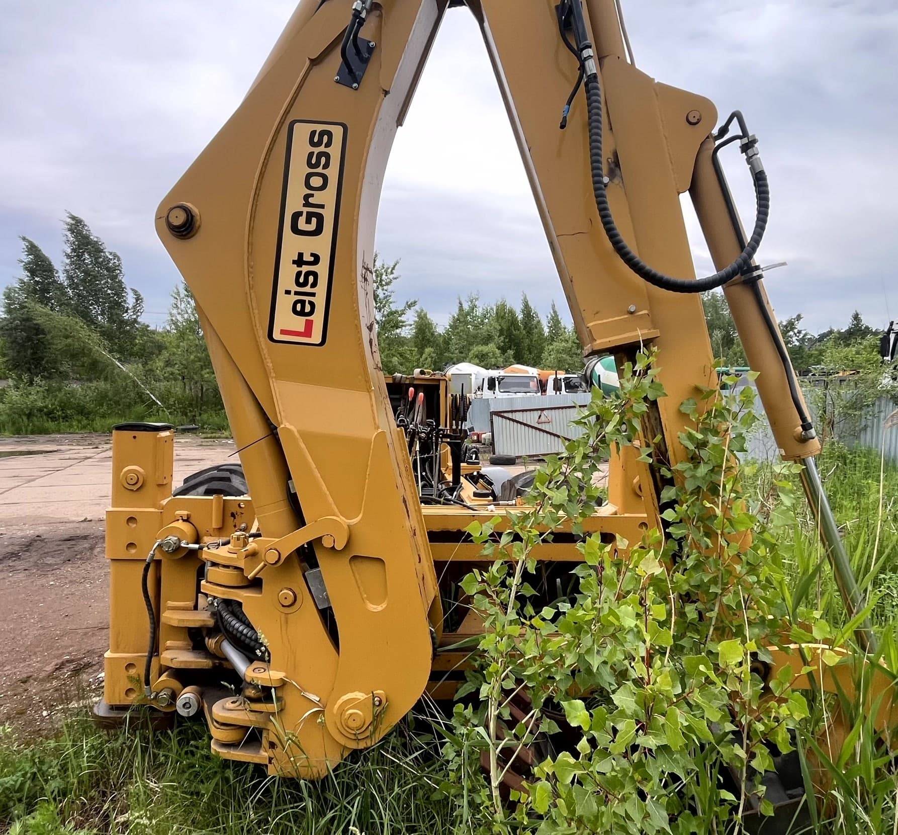 Leist Gross 780 Экскаватор-погрузчик - 3