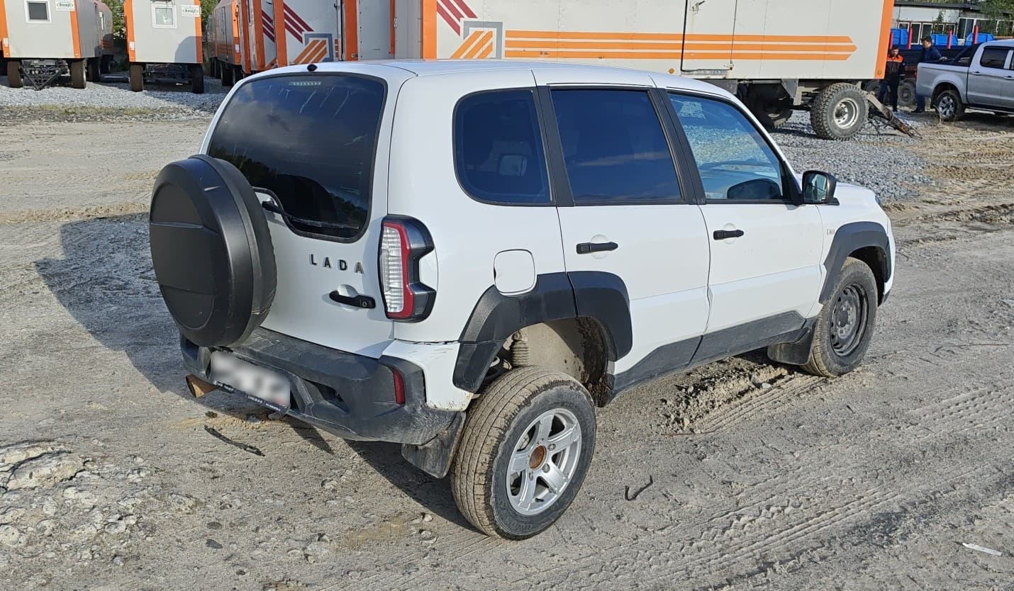 Lada Niva Travel - 3