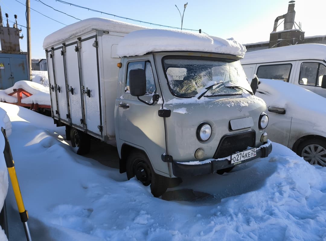 UAZ 3303 Бортовой - 2