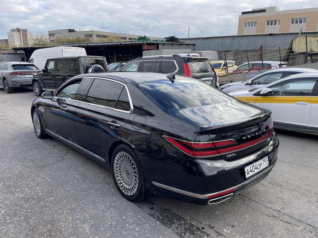 Genesis G90L - 4
