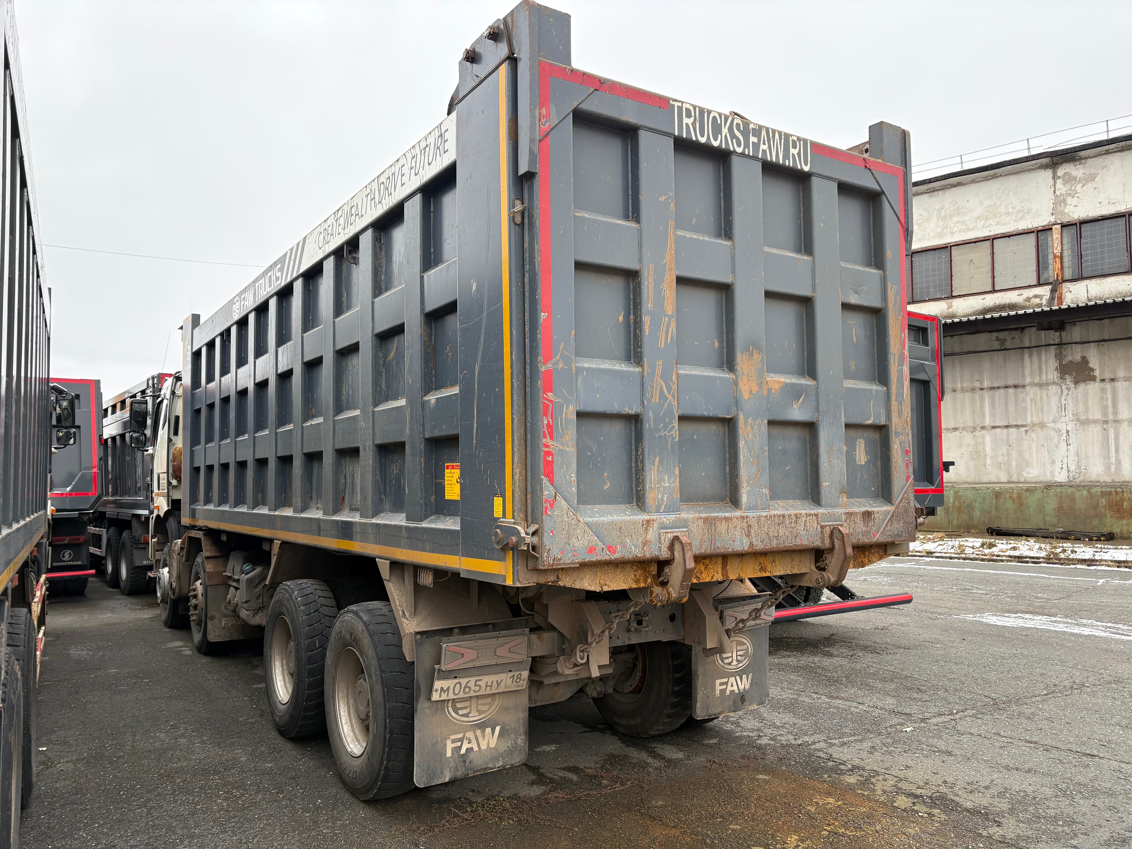 FAW J6 8x4 Самосвал - 4