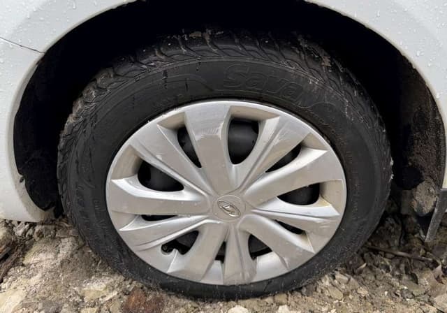 Lada Vesta седан - 10