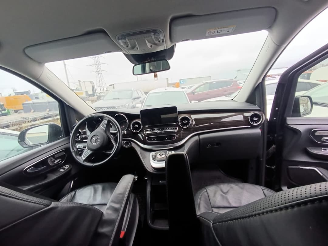 Mercedes-Benz V - 5