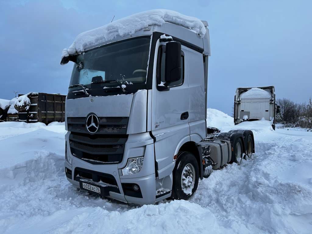 Mercedes-Benz Actros 6x4 Седельный тягач - 1