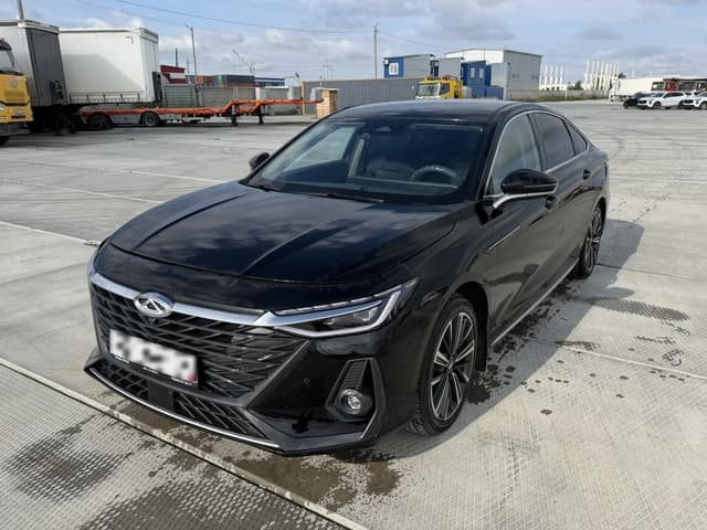 Chery ARRIZO 8 - 1