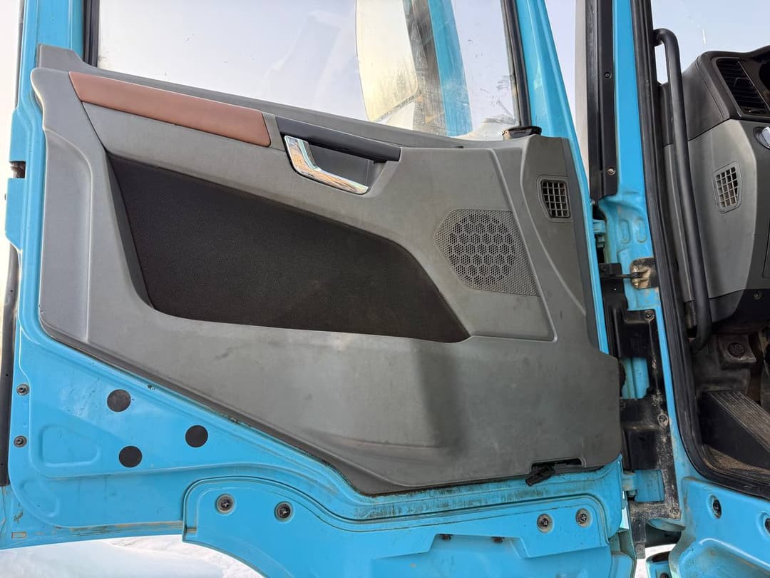 Shacman (Shaanxi) SX* 6x6 Самосвал - 8