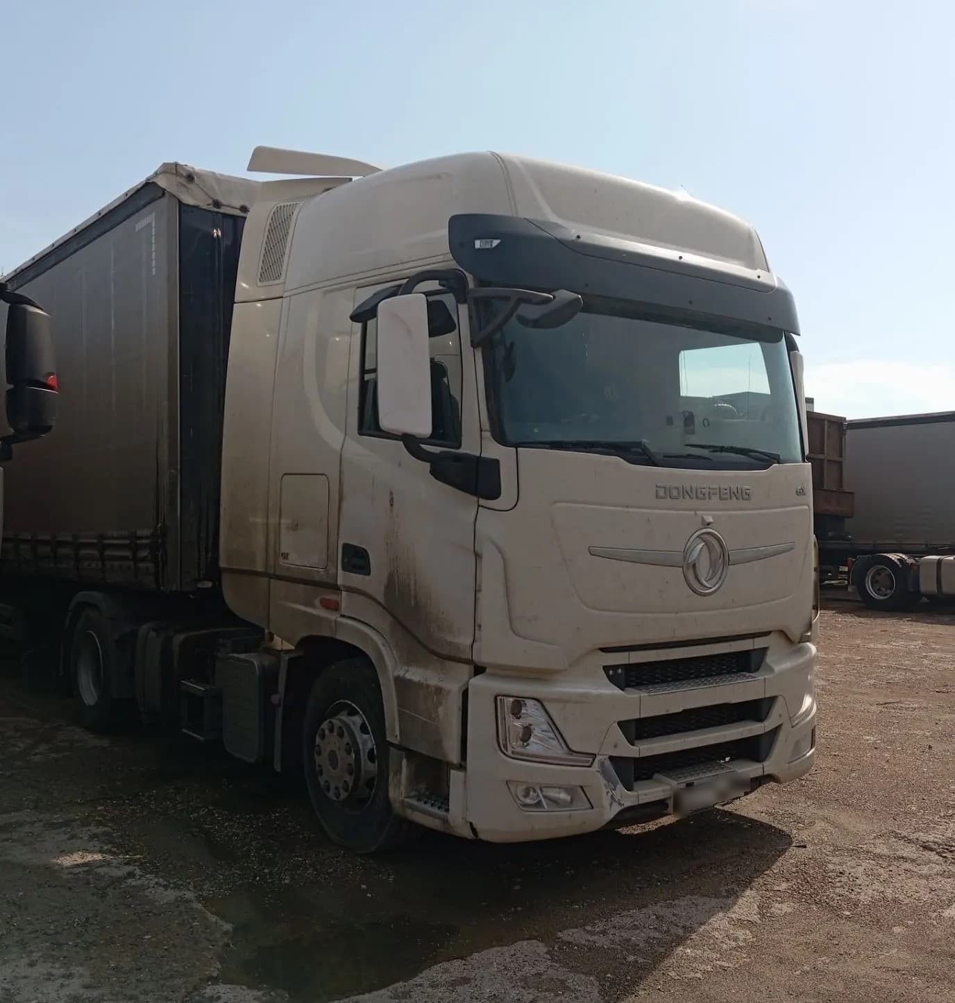 Dongfeng GX 4x2 Седельный тягач - 2
