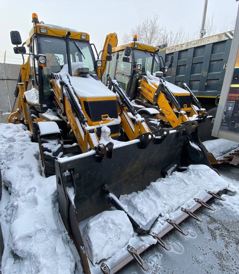Rigor HD* Экскаватор-погрузчик - 2