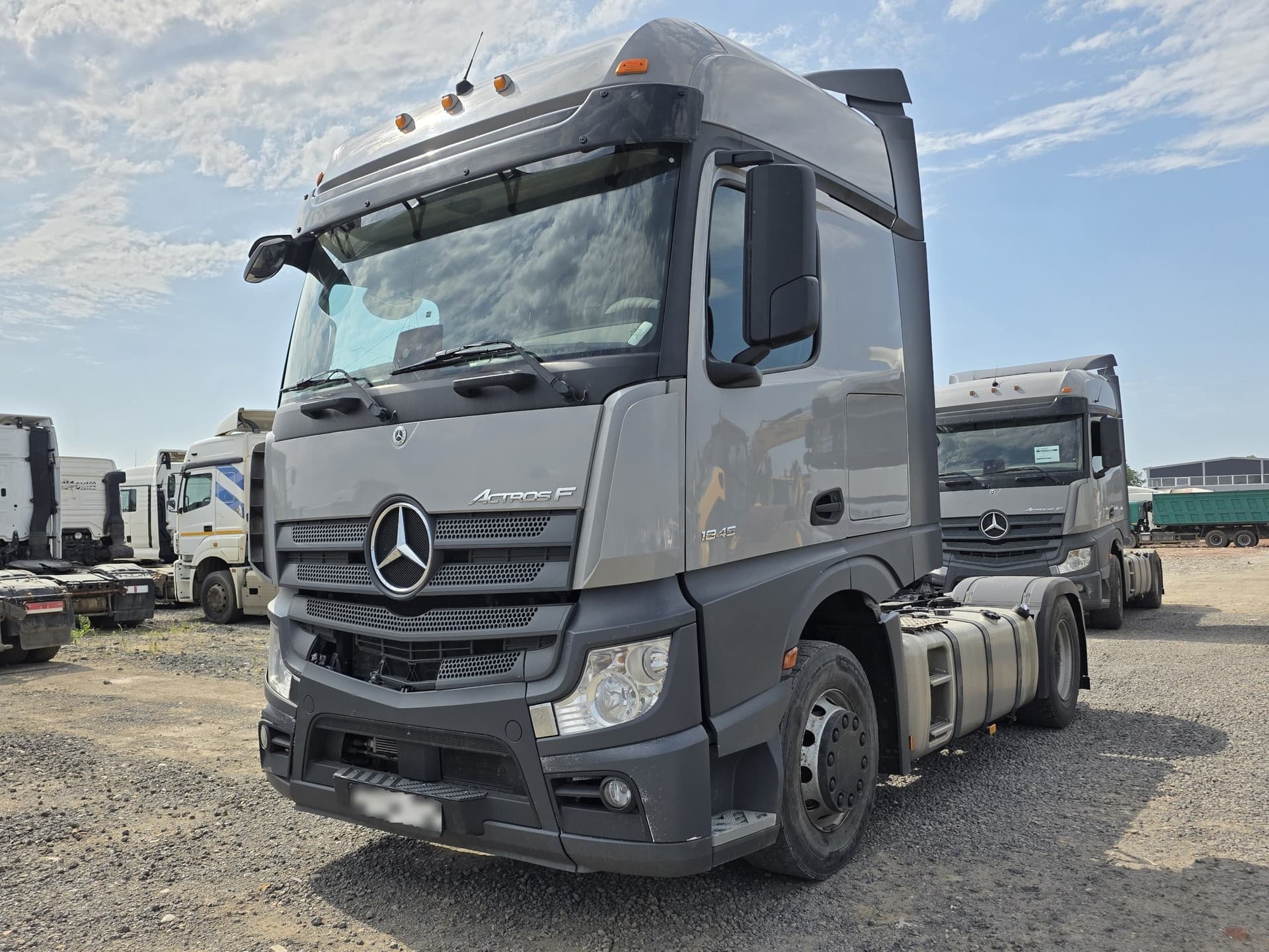 Mercedes-Benz Actros 4x2 Седельный тягач - 1