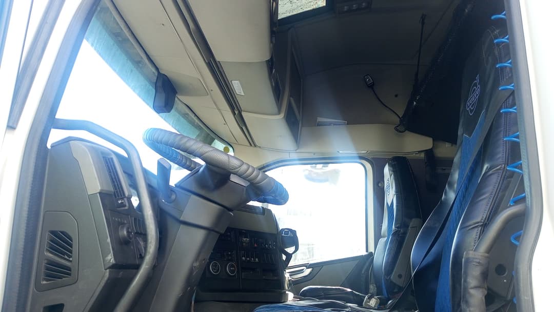 Volvo FM 6x4 Седельный тягач - 6