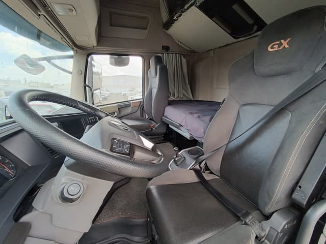 Dongfeng DFH 4x2 Седельный тягач - 6