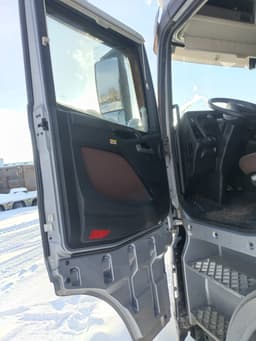 FAW J7 4x2 Седельный тягач - 8