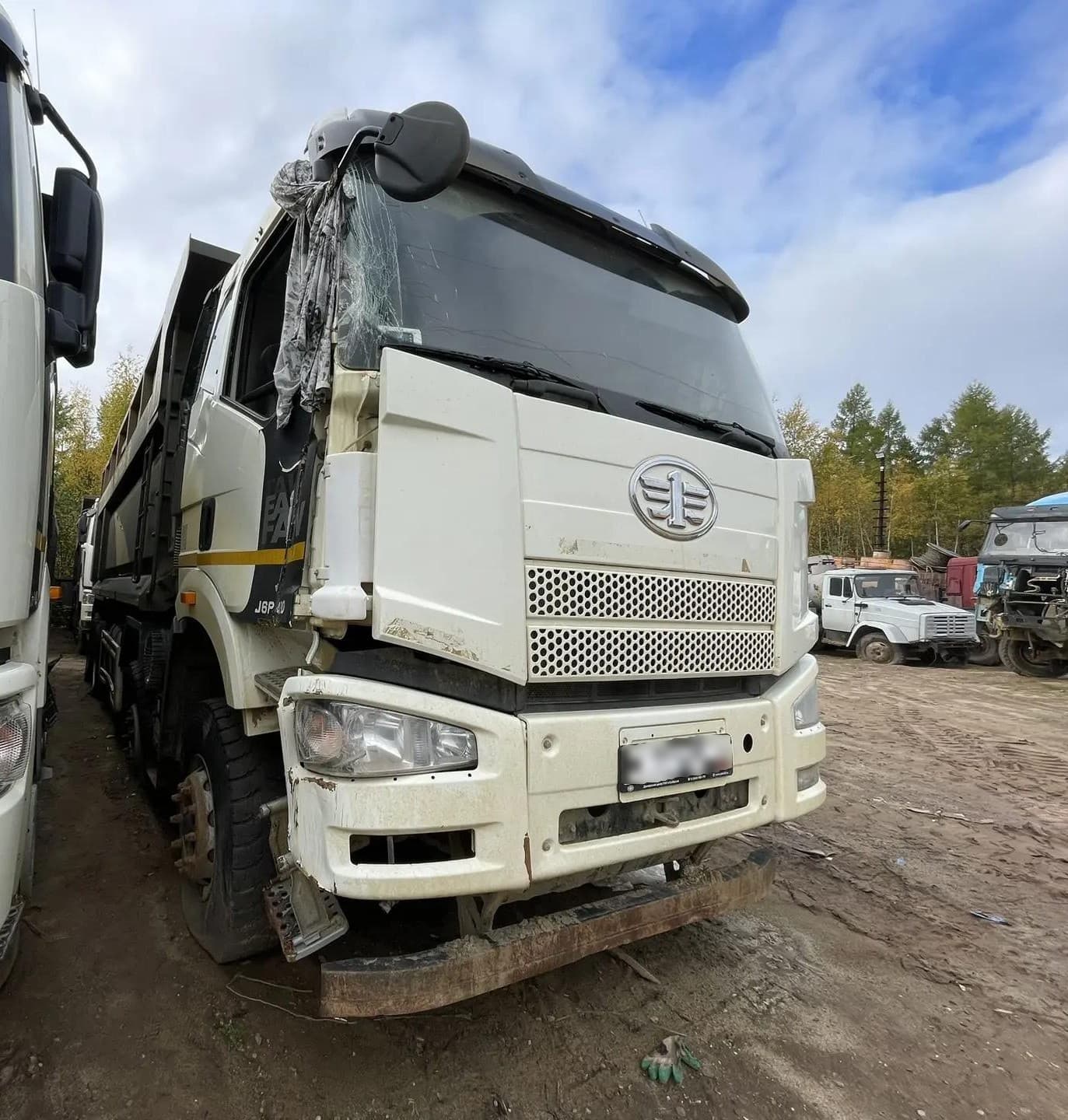 FAW CA 3310 8x4 Самосвал - 2