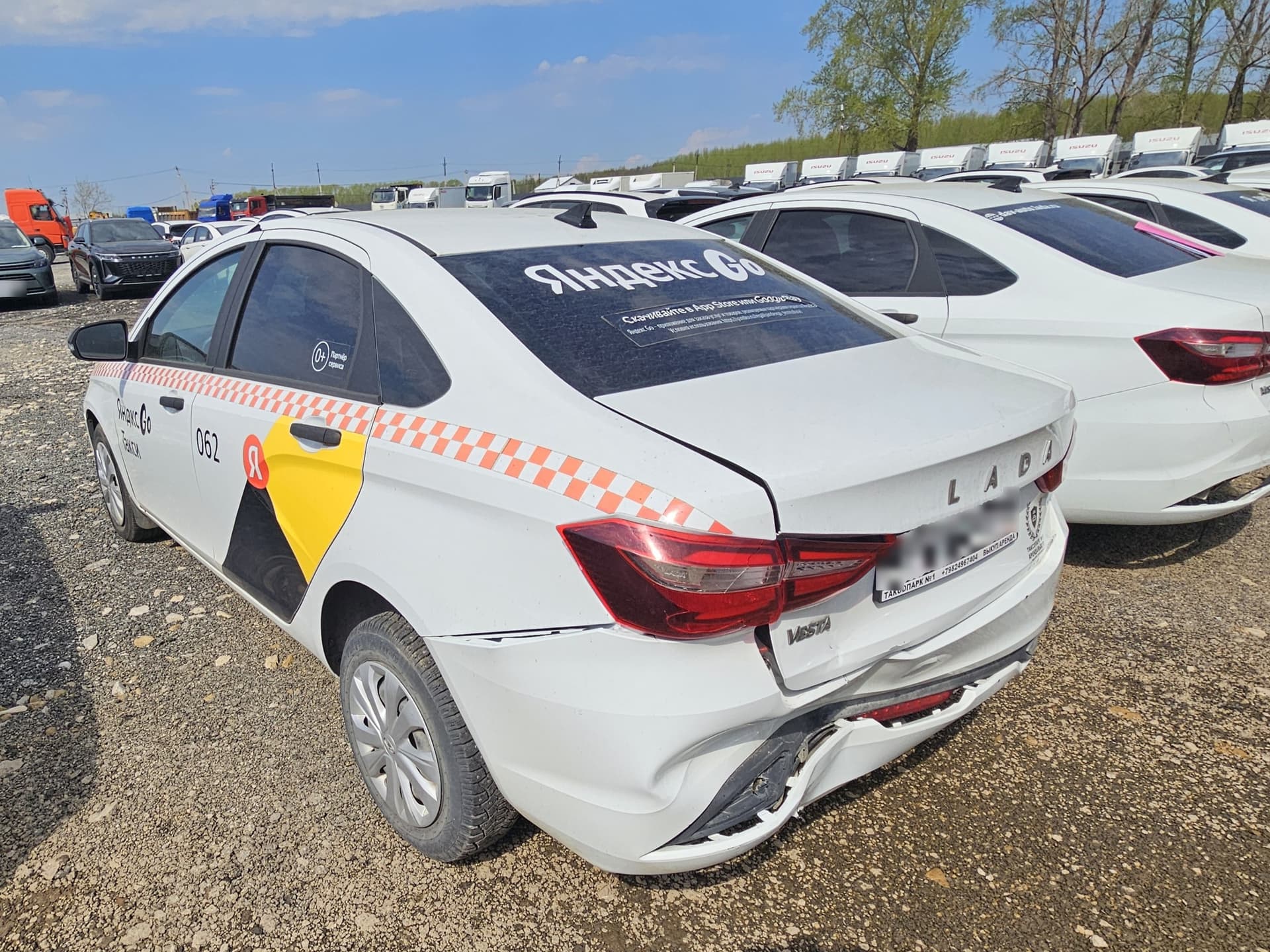 Lada Vesta седан - 4