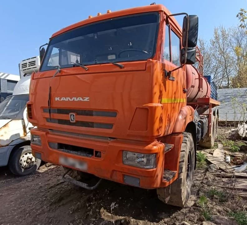 Тк Трансмастер 4672* на шасси КамАЗ 43118 6x6 Цистерна коммунальная - 1