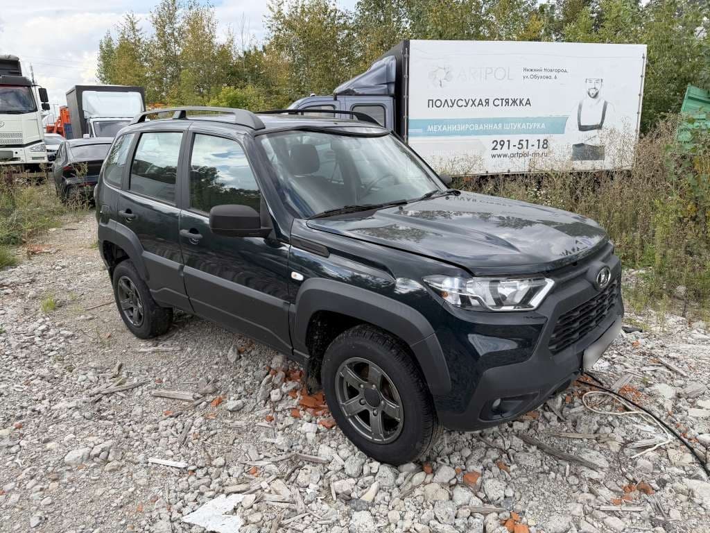 Lada Niva Travel - 2
