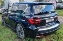 Infiniti QX80 - 4