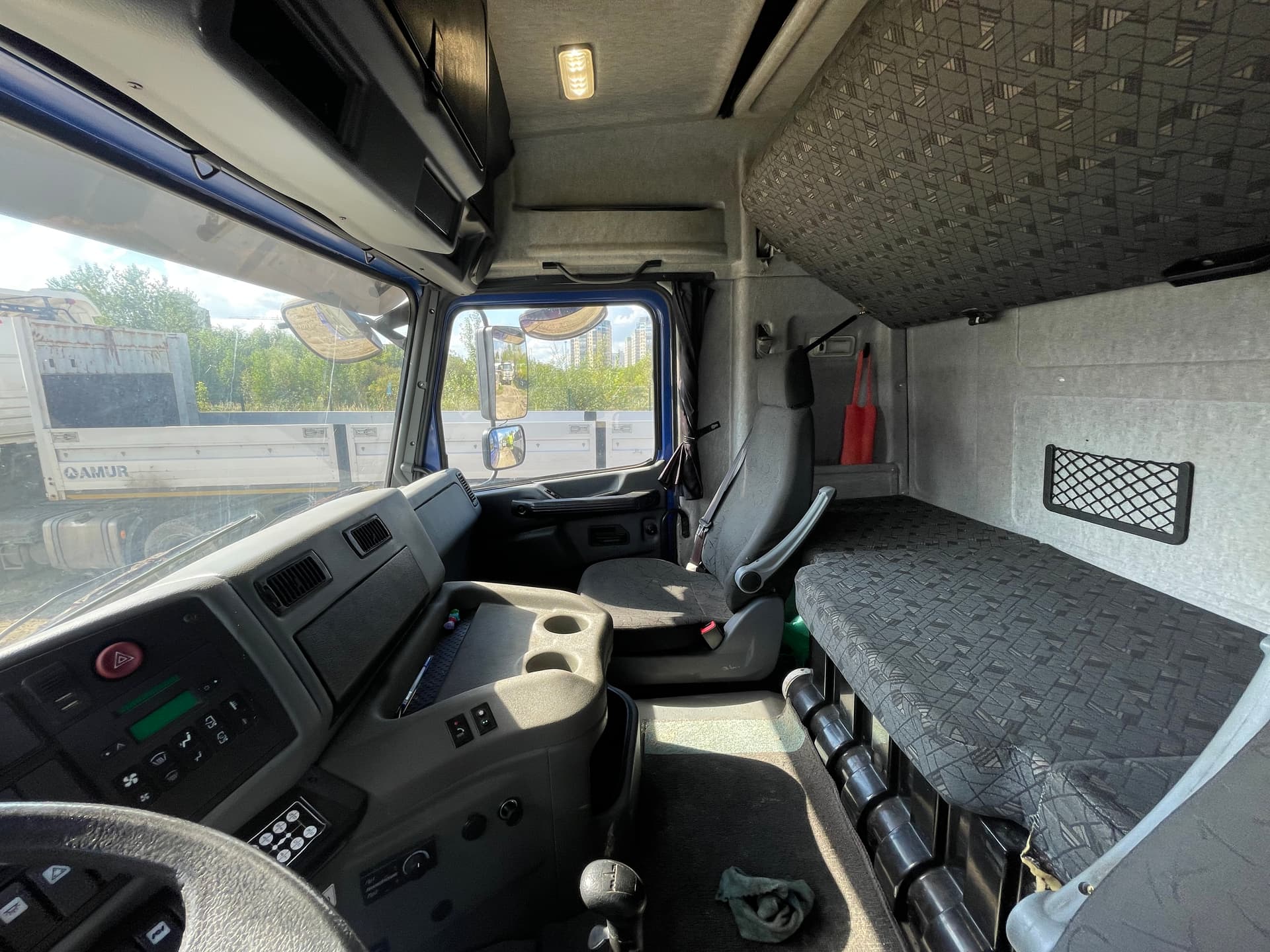 МАЗ 6430 6x4 Седельный тягач - 9