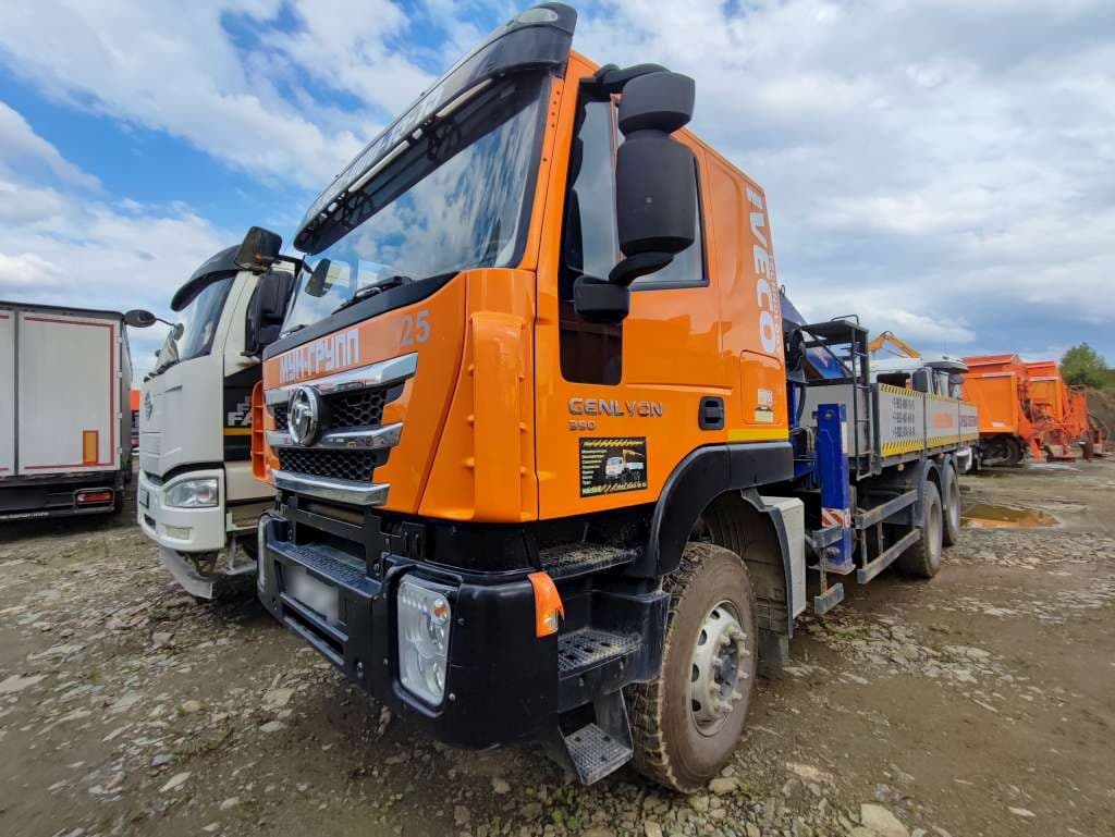 Карвинг 3370* на шасси HONGYAN GENLYON 6x4 Бортовой с КМУ - 1