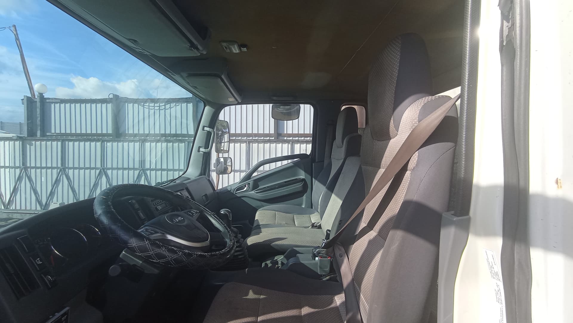 Рустрак 5389* на шасси JAC N120 4x2 Изотермический/рефрижератор с гидробортом - 4