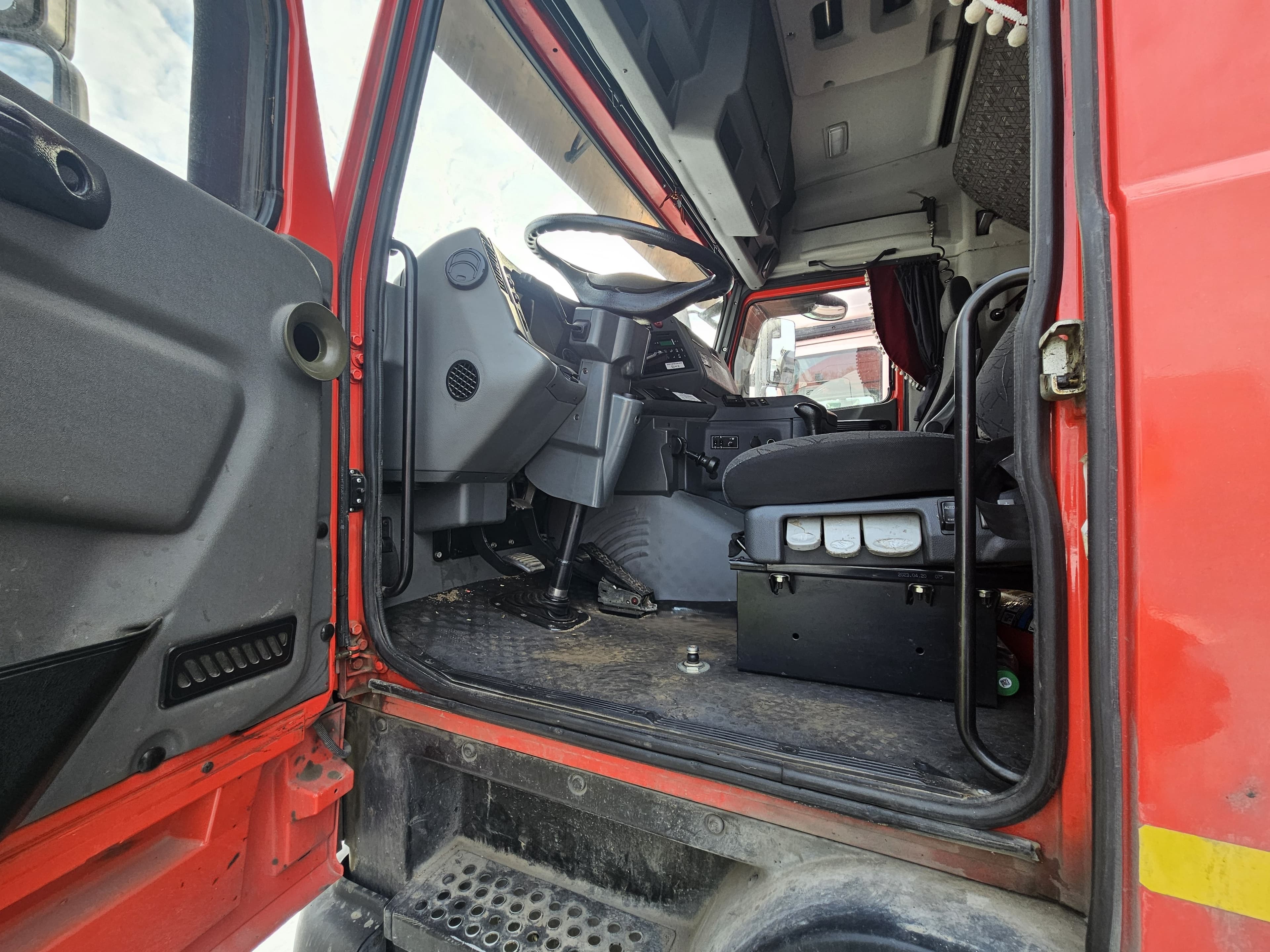 МАЗ 5440 4X2 Седельный тягач - 3