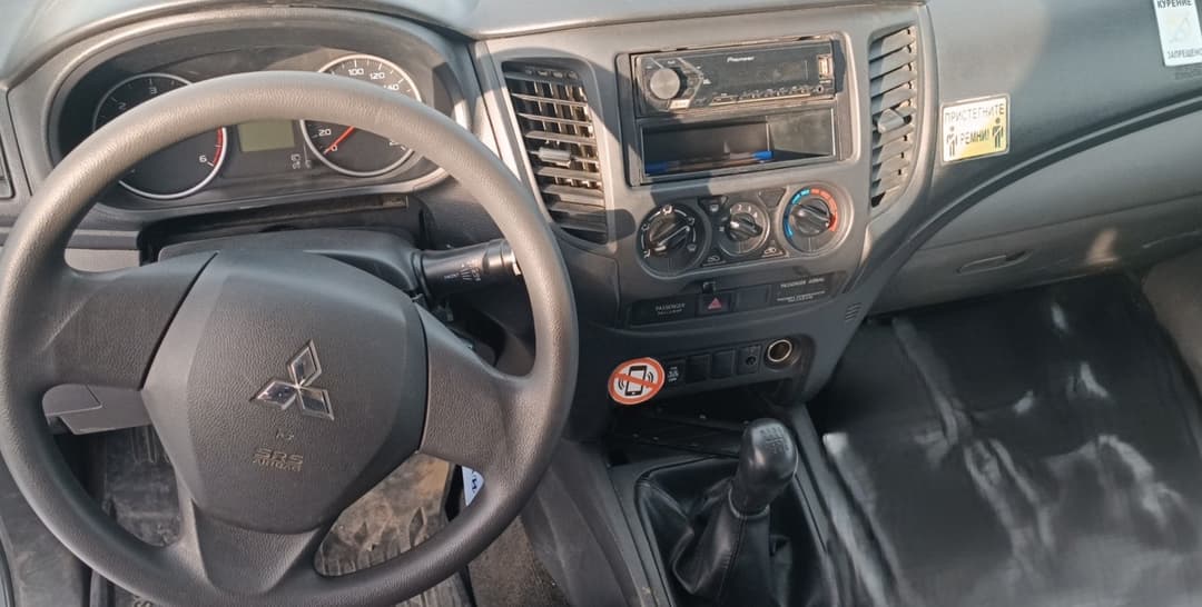 Mitsubishi L200 - 5