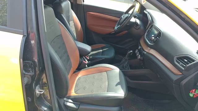 Lada Vesta SW Cross - 6