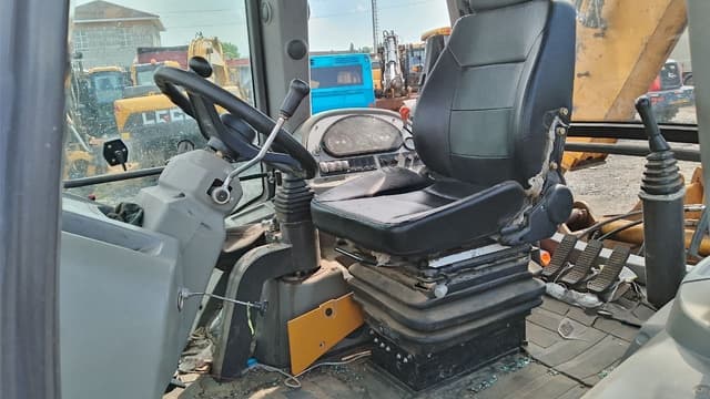 Shanmon 388 Экскаватор-погрузчик - 5