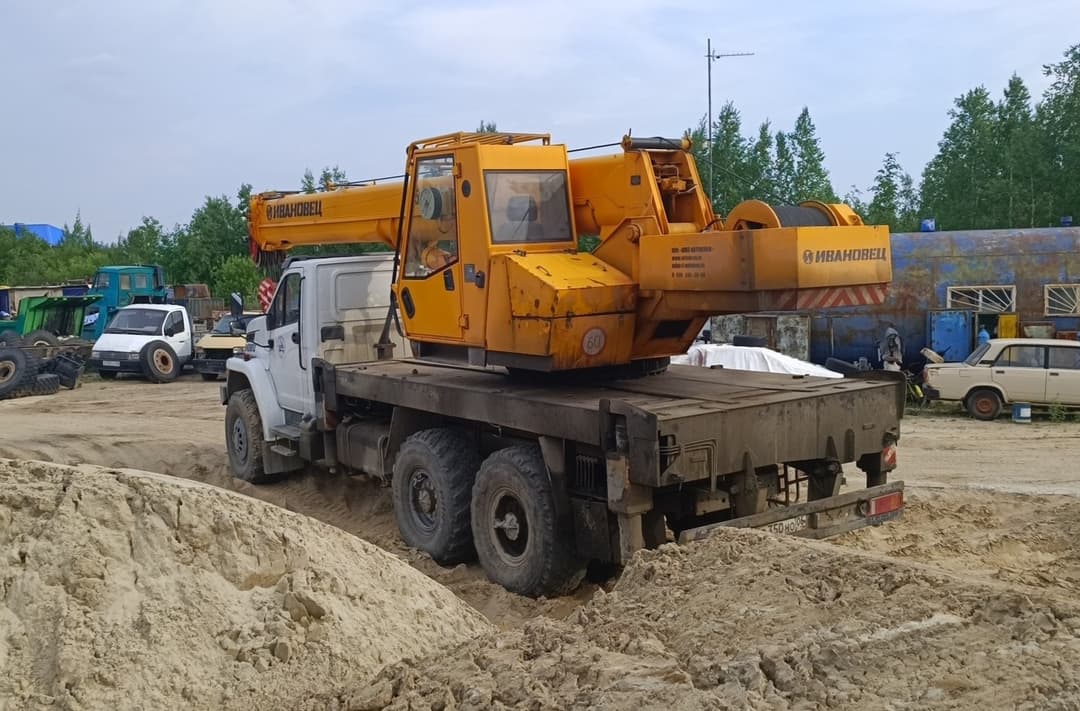 Ивановец КС-45717 на шасси URAL 4320 6x6 Автокран - 4