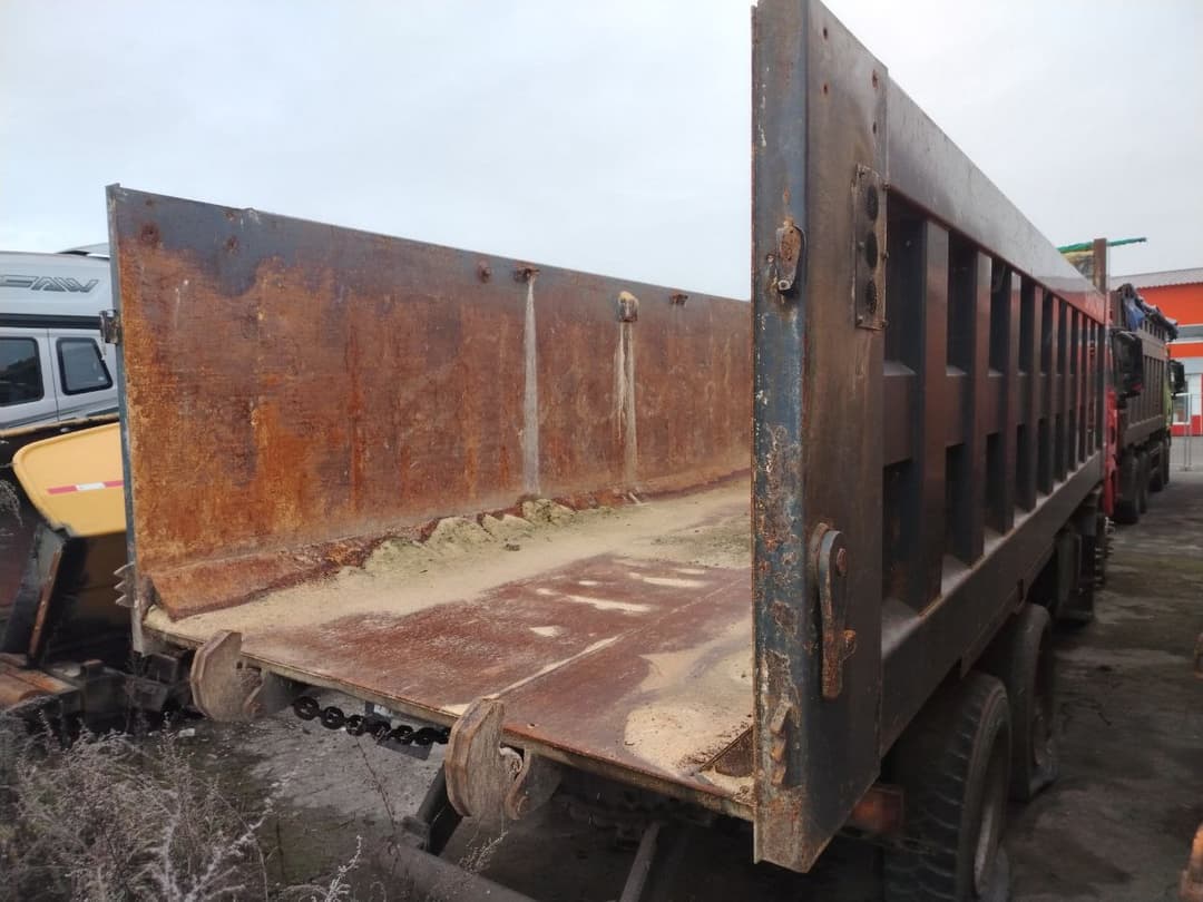 Shacman (Shaanxi) SX* 8x4 Самосвал - 3