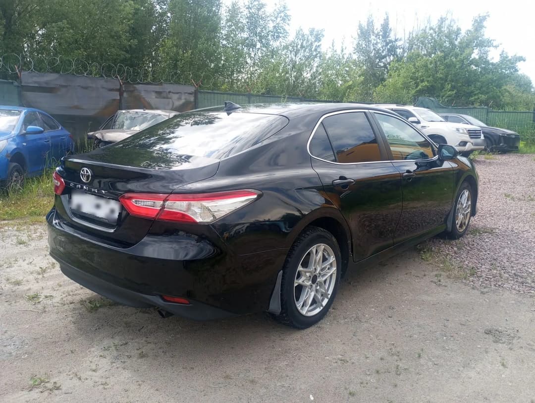 Toyota CAMRY - 3