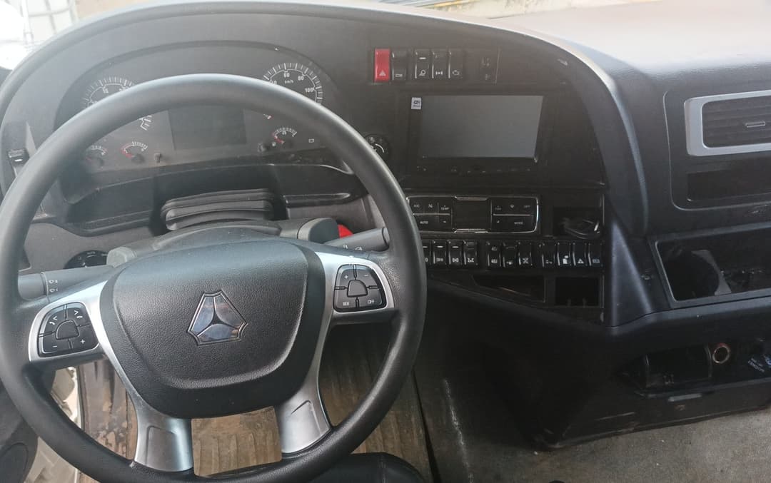 Sitrak C7H 4x2 Седельный тягач - 5