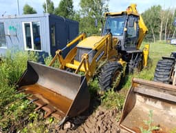 Builder BL30 Экскаватор-погрузчик - 1