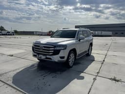 Toyota Land Cruiser 300 - 1