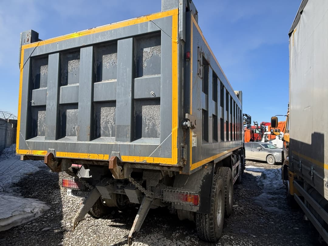 Dongfeng KC 8x4 Самосвал - 3