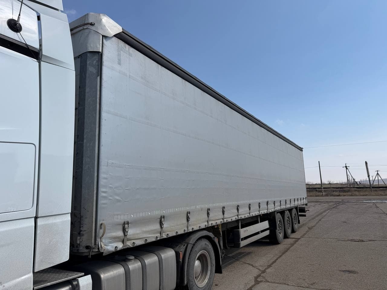 Schmitz Cargobull SCS Полуприцеп шторный - 1