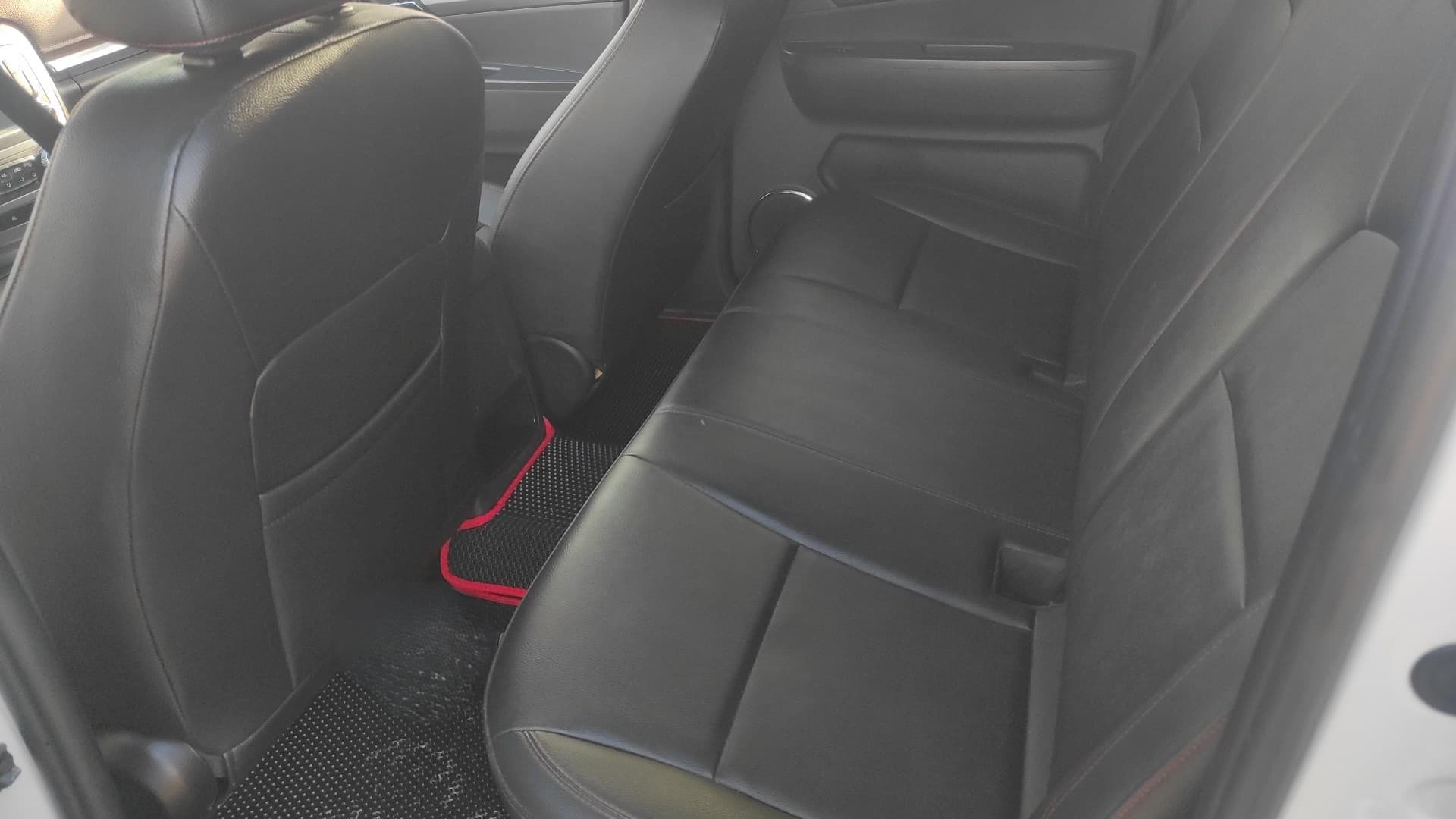 Jac T6 - 8