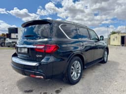 Infiniti QX80 - 3