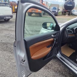 Lada Vesta SW Cross - 8