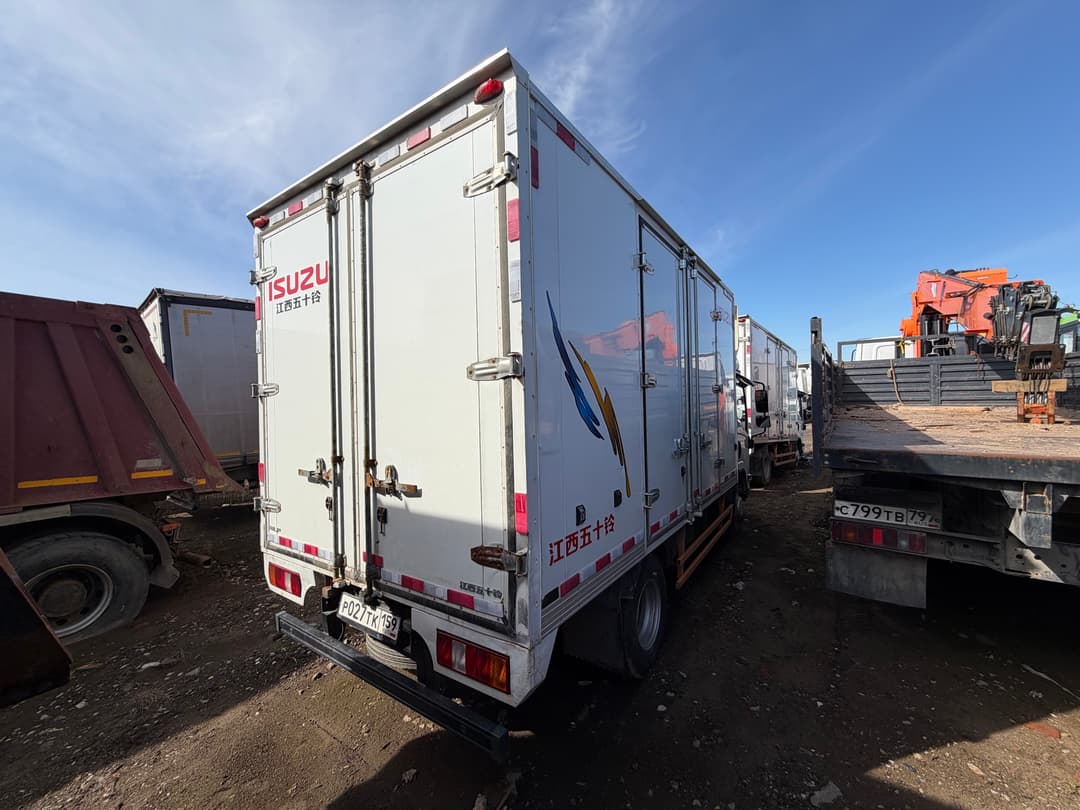ISUZU ELF 4.5 (EC7) 4x2 Изотермический/рефрижератор - 3