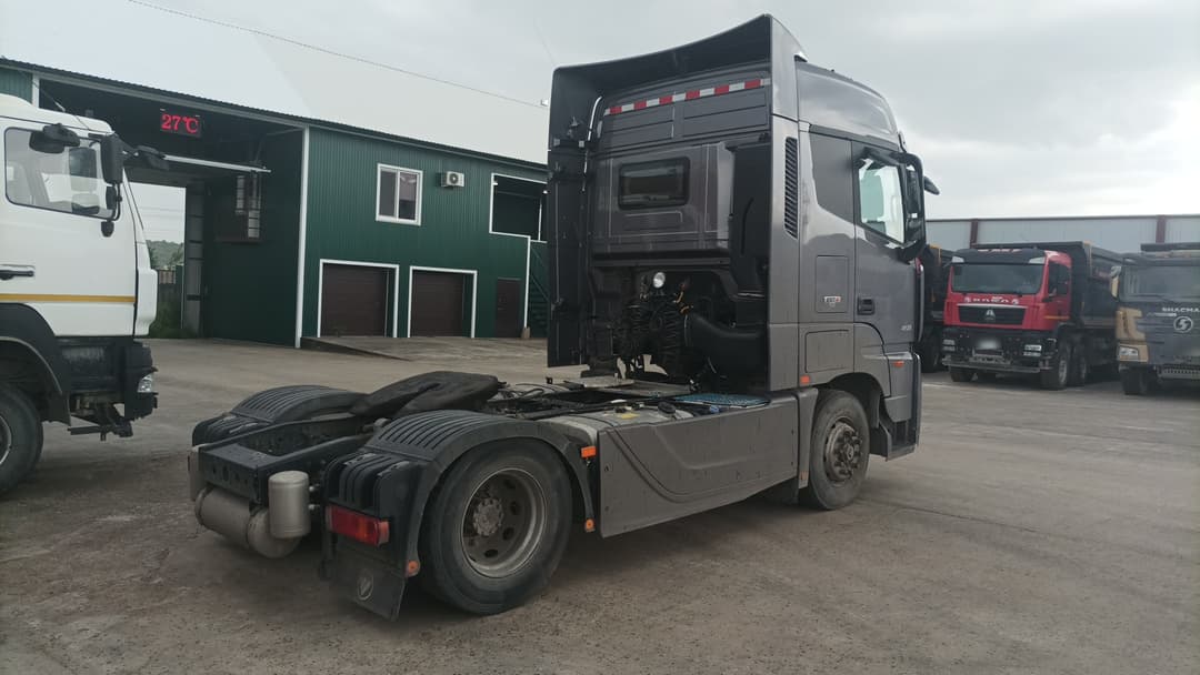 Foton AUMAN 4x2 Седельный тягач - 3