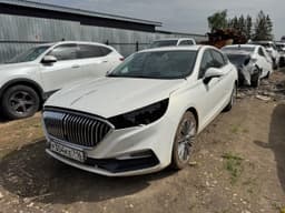 Hongqi H5 - 1