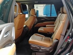 Cadillac Escalade - 8