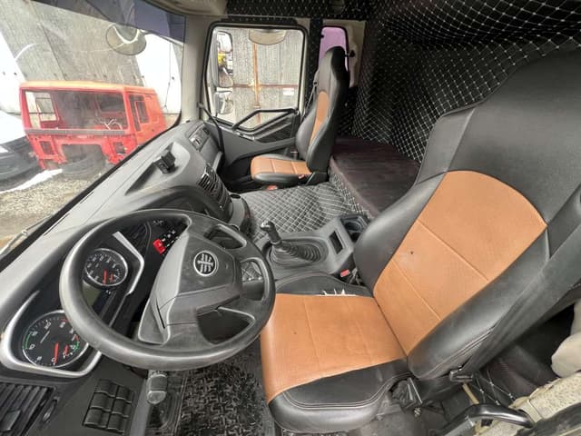FAW J6 8x4 Самосвал - 6