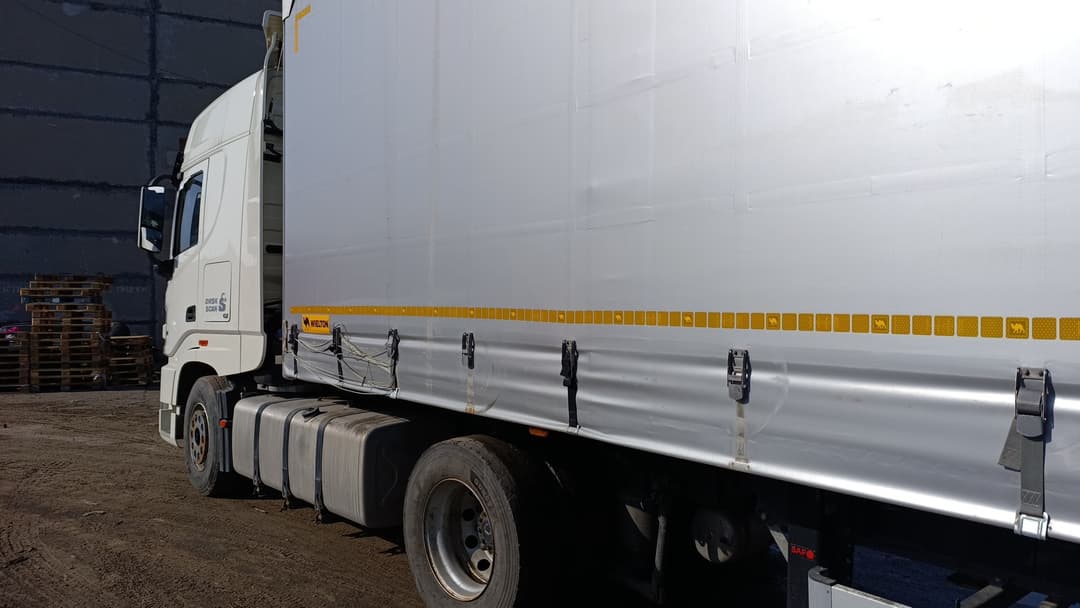 Dongfeng DFH 4x2 Седельный тягач - 4