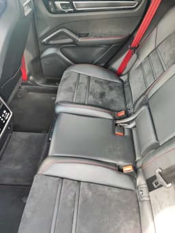Porsche Cayenne - 8